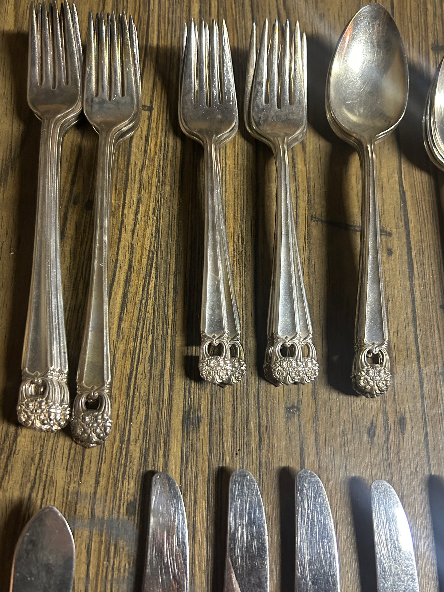 ‘Eternally Yours’ by 1847 Rogers Bros silverplate flatware, 49 pcs
