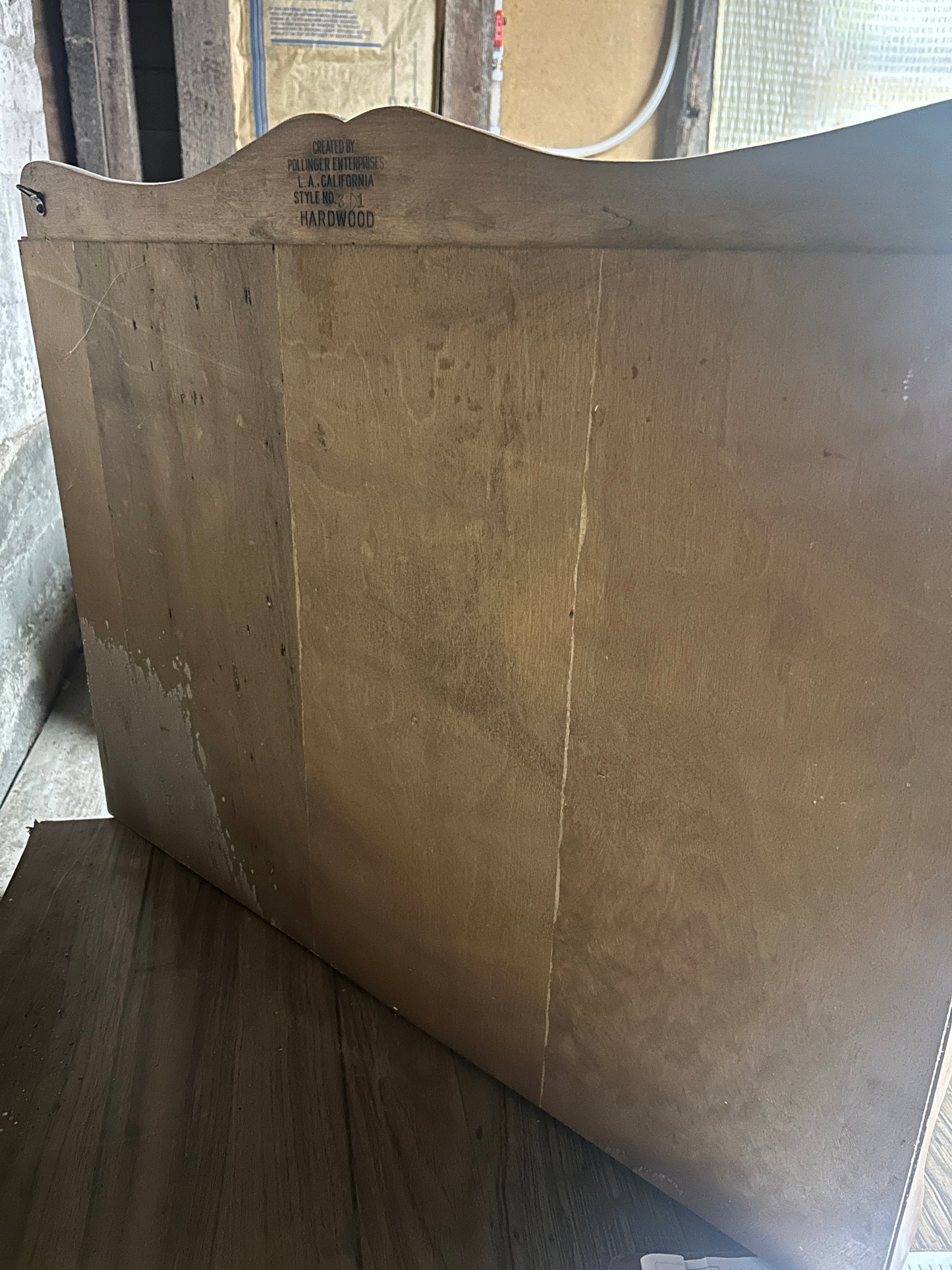 Pollinger Enterprises shelf 30.75”Wx24.5”Hx5”D